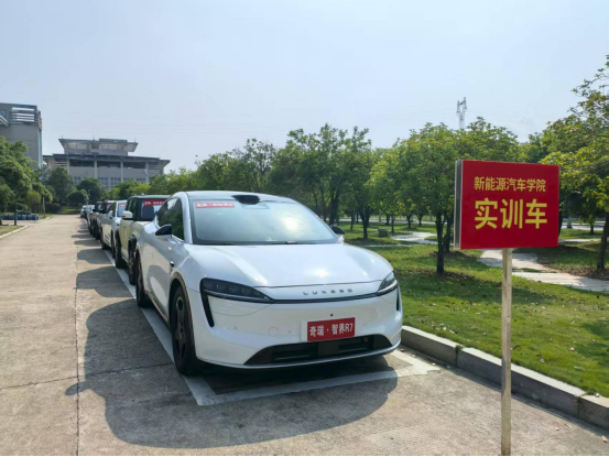 1770794831425084298.png image.png